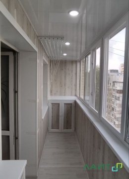 Остекление, отделка панелями, полы, проводка электричества