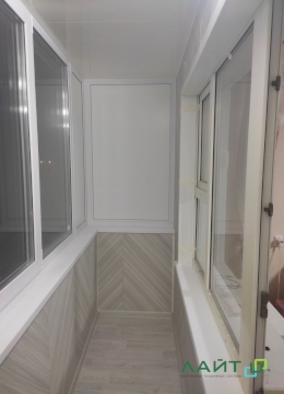 Остекление и внутренняя отделка ламинированными ПВХ панелями VEKA 6-ти метрового балкона